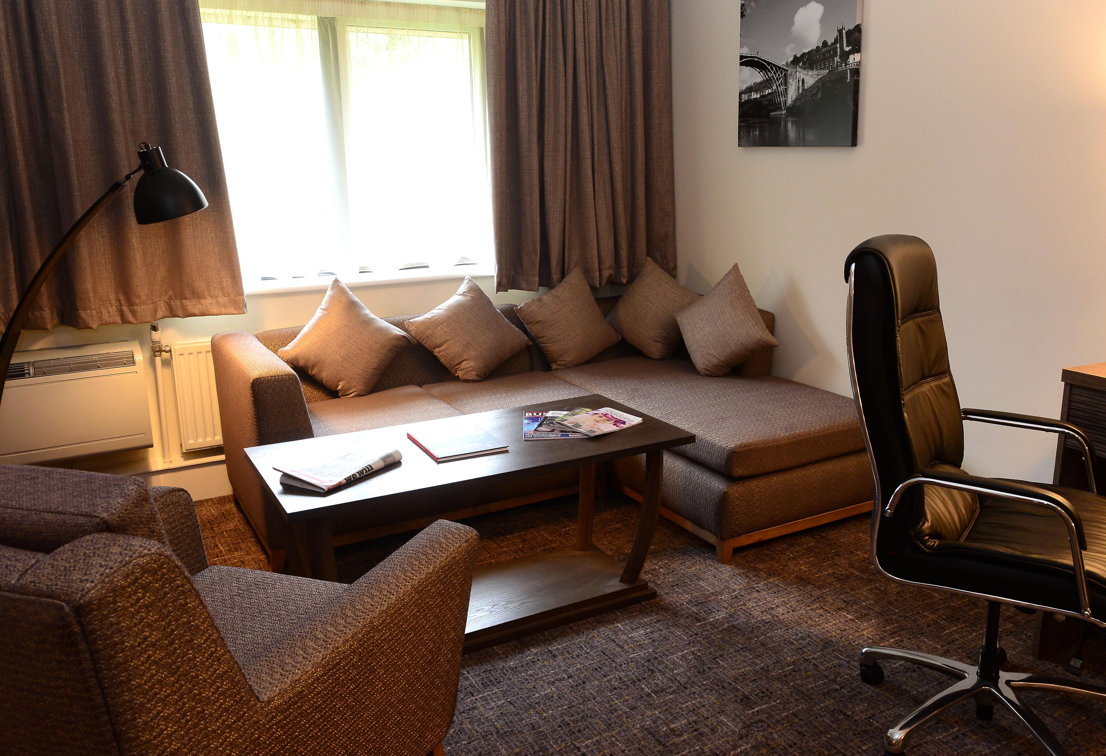 Holiday Inn Telford Ironbridge By Ihg Exterior foto